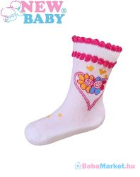 Baba pamut zokni - New Baby fehér szívecskével és virággal 74 (6-9 hó)
