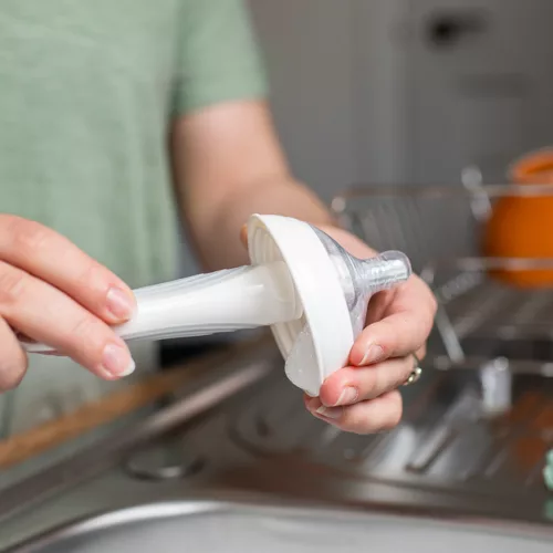 Tommee Tippee Közelebb a természeteshez Cumisüveg-tisztító kefe 