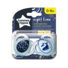 Tommee Tippee Közelebb a természeteshez Night játszócumi 0-6hó 2 db