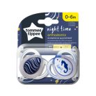 Tommee Tippee Közelebb a természeteshez Night játszócumi 0-6hó 2 db