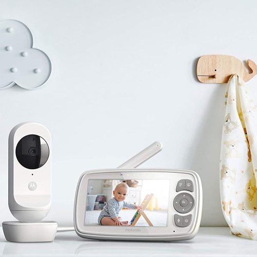 Motorola bébiőr kamerás VM34