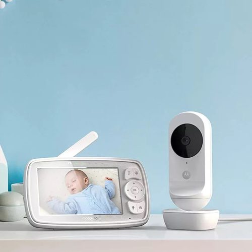 Motorola bébiőr kamerás CONNECT WIFI 4,3inch színes kijelzővel, kamerával és okostelefon applikációval VM44