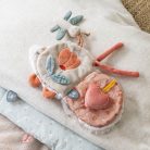 Nattou játékkönyv plüss készségfejlesztő Mila, Zoe and Lana