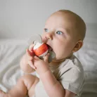 BabyOno csörgő és rágóka cukorka 1587