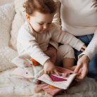 BabyOno játékkönyv Karolina nyuszi puha 1684