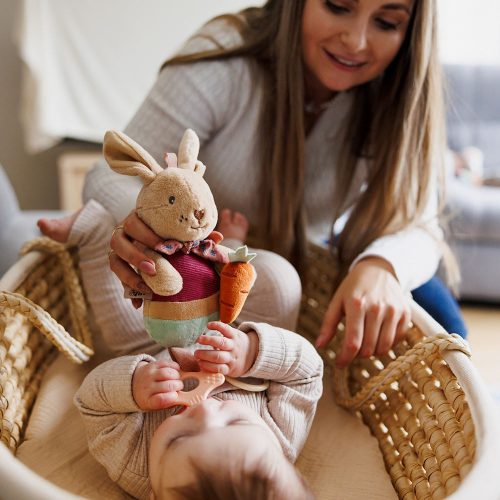 BabyOno csörgő Karolina nyuszi plüss 31cm 1685