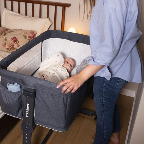 Kidnort bölcső 4 az 1-ben Snackskal fekete