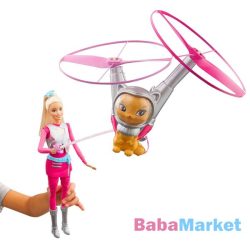 Barbie Csillagok között Barbie lebegő cicussal
