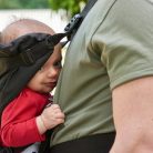 Easy Fit bébihordozó 9 kg-ig széles ülőfelülettel