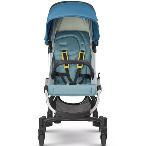 Quinny LDN dizájn babakocsi ajándék-karfával 15 kg-ig városi barangoláshoz